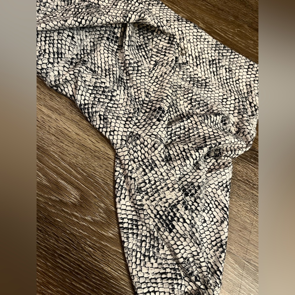 SOLD Balance Collection | Contender Luxe High Rise Leggings Snakeskin Size Med - Picture 8 of 8